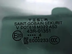 Vitre de hayon arrière Tesla Model Y OEM 11-59