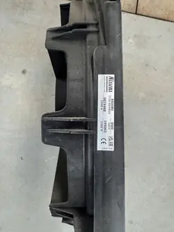 Ford Tuuletin 410mm OEM 68922370