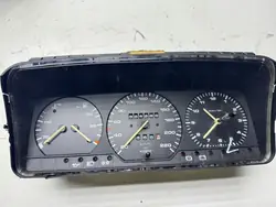 Instrumenttipaneeli VW PASSAT B3 357919033