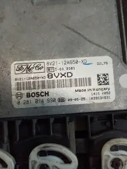 Moottoritietokone Mazda 2 OEM 0281014990 - Käytetty