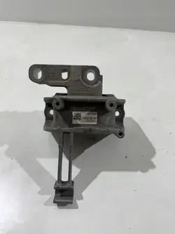 Moottorin tuki SEAT IBIZA V 1.0 TSI OEM 2Q0199262AR