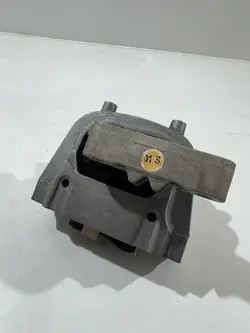 Moottorin tuki SEAT IBIZA V 1.0 TSI OEM 2Q0199262AR