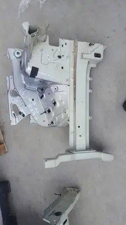 Peugeot 3008 III Vänster Framskärm OEM 3008 III CWI