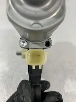 Jeep Compass takaikkunan moottori OEM FBZ18568