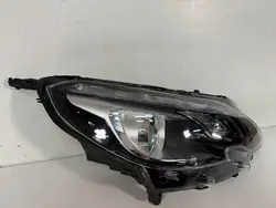 Phare Avant Droit Peugeot 2008 I 1 Lift FL 2016- LED