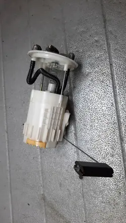 Brandstofpomp Renault Espace IV 2.2D 05R 8200247198