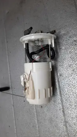 Pompe à carburant Renault Espace IV 2.2D 05R 8200247198