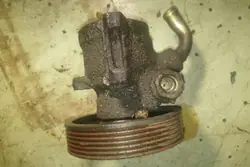 Direction assistée PEUGEOT 306 HATCHBACK 1.8L