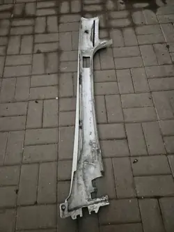 OEM 81624100198 Rechte Kabinensäulenverkleidung MAN TGX Euro 6