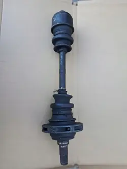 Drivaxel Mercedes W126 5.0 79-85 OEM 1263506410