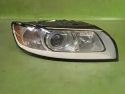 Oikea ajovalaisin VOLVO V50 LIFT 2008 31265695