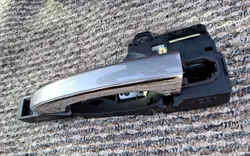 Poignée extérieure arrière droite OEM 806068026R