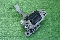 Moottorin tuki OEM 5Q0199262BJ VW-ryhmälle