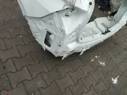 OEM PAS TYLNY SCIANA TYL Bakre kvartspanel