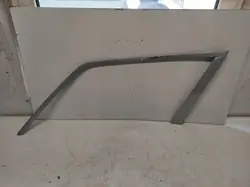 Garniture Vitre Arrière Droit Mercedes E W124 - OE Occasion