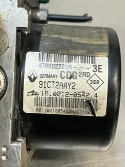 Pompe ABS OEM 476602726R pour Renault Laguna III