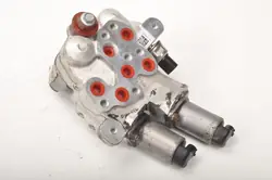Jousituspumppu OEM 10641010 Rolls-Royce Wraithille