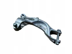 AUDI A4 A5 B9 Höger Stötdämparefäste 8W0413038G