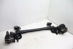 Viga suspensão traseira Fiat 500L OEM 1274737785