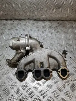 EGR-ventil med insugningsrör VW Golf 5 03G129637A