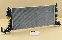 Radiateur d'eau Opel OE OEM 2AMOW 13453906 pour Astra K