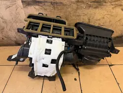 Chauffage Kia Ceed III Lift OEM 97200-J7120 - Occasion