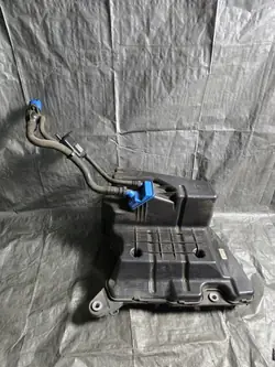 Réservoir AdBlue Audi OEM 8W0131878BS - Occasion