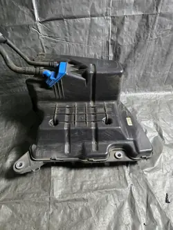 Audi AdBlue-tank OEM 8W0131878BS - Gebruikt