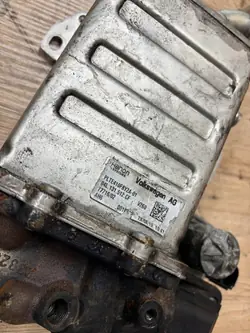 Refroidisseur EGR VW T6 04L131512CF - Pièce OEM d'occasion