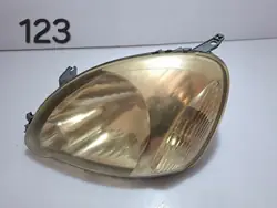 TOYOTA YARIS I FARO IZQUIERDO EUROPA 811700D080