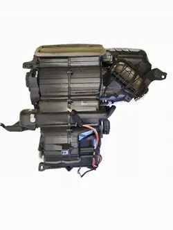 Lämmitys Ford B-MAX 12-19 AV1119B555CE
