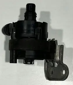 Elektrisk vattenpump för BMW M2 F87 M3 F80 M4 F82 F83 OEM