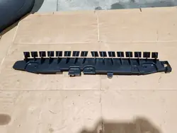 PEUGEOT 308 III T10 Deslizamento de montagem do para-choque traseiro 9836418080