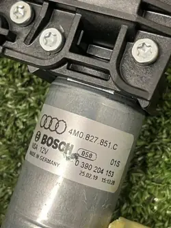 Actionneur de coffre gauche OEM 4M0827851C pour Audi Q7