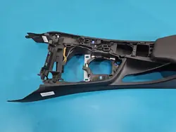 OEM 9207357 Keskikonsolin käsinoja BMW F30 2011-2015