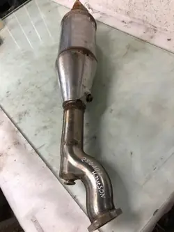 Catalyseur Hyundai d'occasion OEM K02U100 1.6L