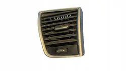 Audi Q5 2009 Grade de ventilação direita 8R1820902F