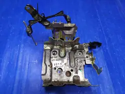Base de fixação bateria OEM 24428-JD70A para Nissan Qashqai