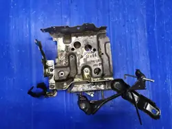 OEM 24428-JD70A akun kiinnityspohja Nissan Qashqaille