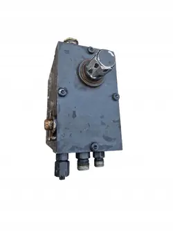 Pompe de basculement cabine Scania R OEM 2204435 - Occasion