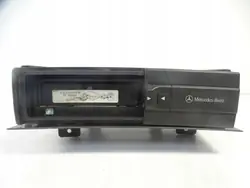 Mercedes-Benz CD-vaihtaja OEM A0028205989 - Käytetty