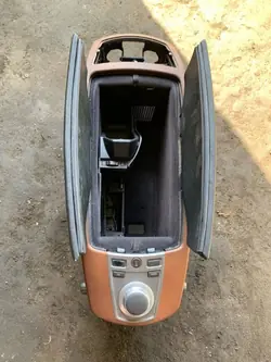 BMW 7-sarja E65 E66 konsolin käsinoja OEM GSD37320