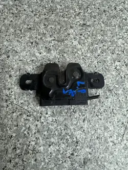 Linker vorderer Motorhaubenverschluss Volvo V70 III 2012 31298609