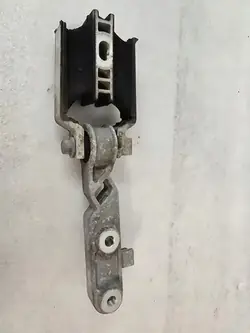 Volvo Växellådsstöd OEM 31359890 - Begagnad