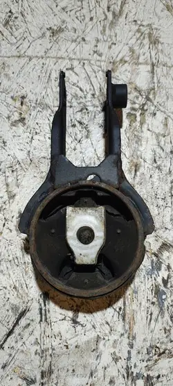 MAZDA CX3 1.5 SKYACTIV-D Engine Mount Lower