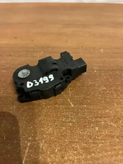 Moteur de volet D3199 pour Mercedes-Benz C W204 Diesel