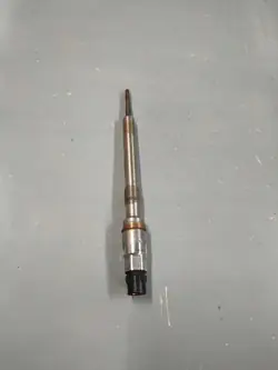 Bujía de precalentamiento OEM 03L905061G para VW Golf 7