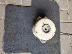 MERCEDES C-KLASA W205 AMG Moottorin Kiinnike A2052405000