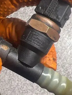 BMW Bränsleledning OEM 13537789304 för 5 Touring