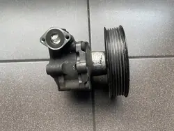 Pompe de direction assistée 2.0 VW Audi Skoda 8K0145156Q